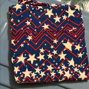 LuLaRoe Star Patterned Leggings